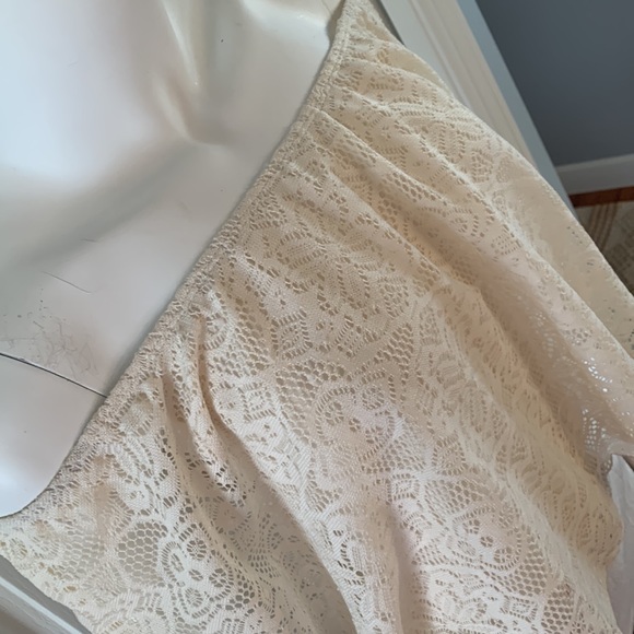 2 way wear lace top - Picture 6 of 6